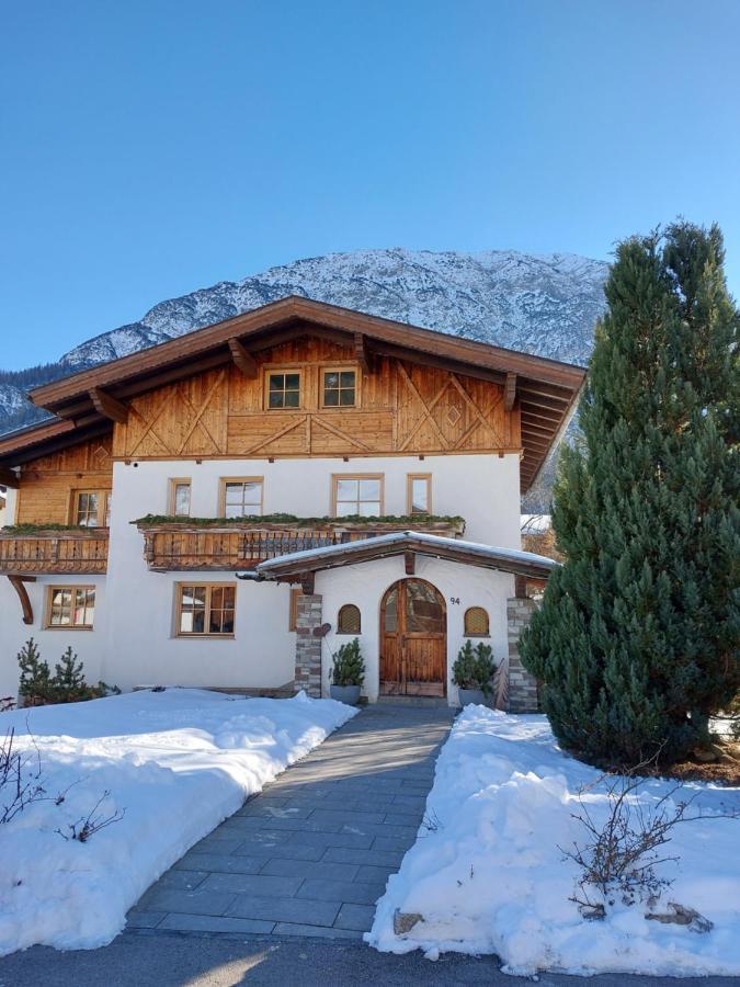 Foersterhaus Leilighet Holzgau Eksteriør bilde